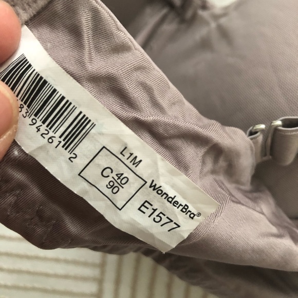 2 Wonderbras size 40C - Picture 3 of 5